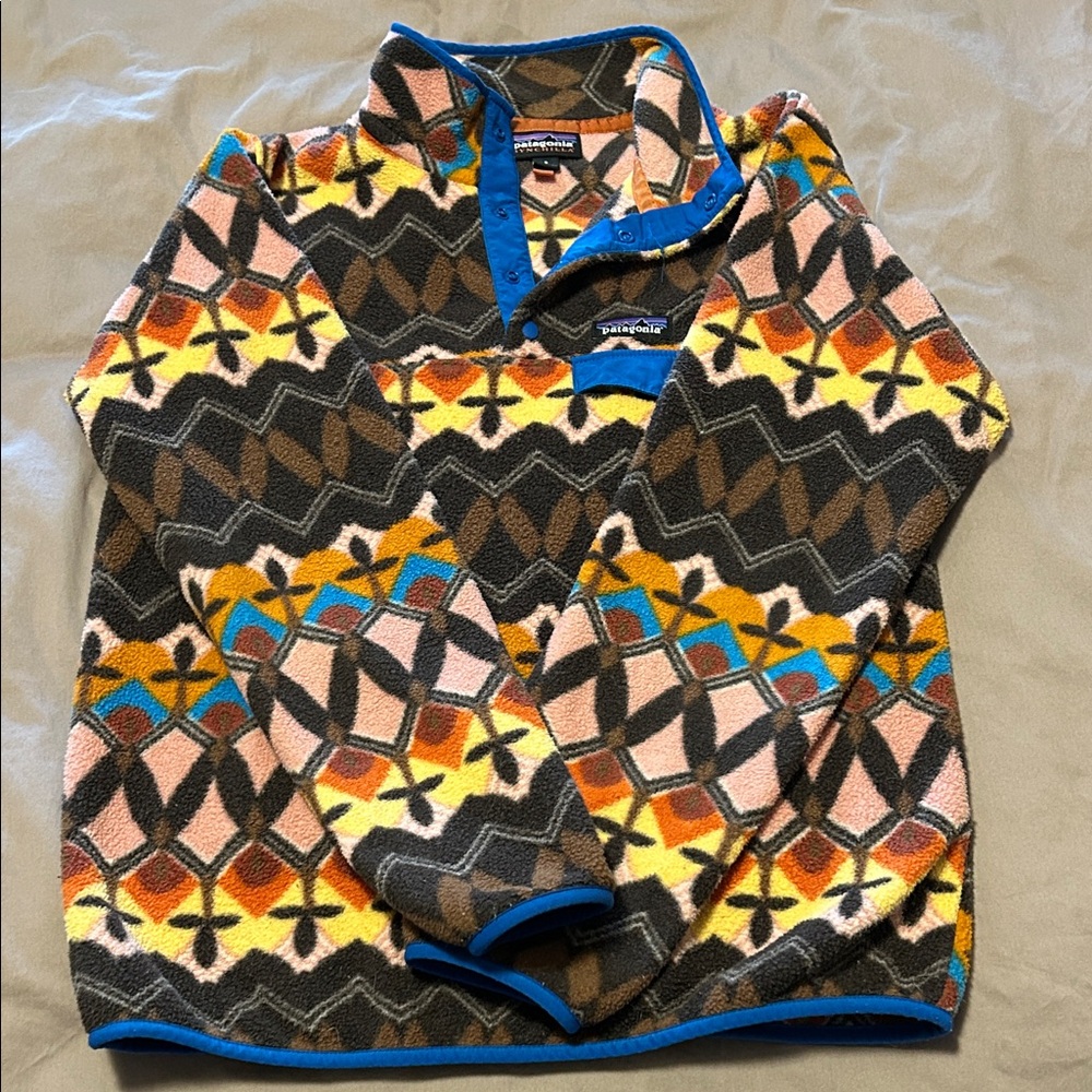 Patagonia Multicolor Patterned Fleece with Blue Accents